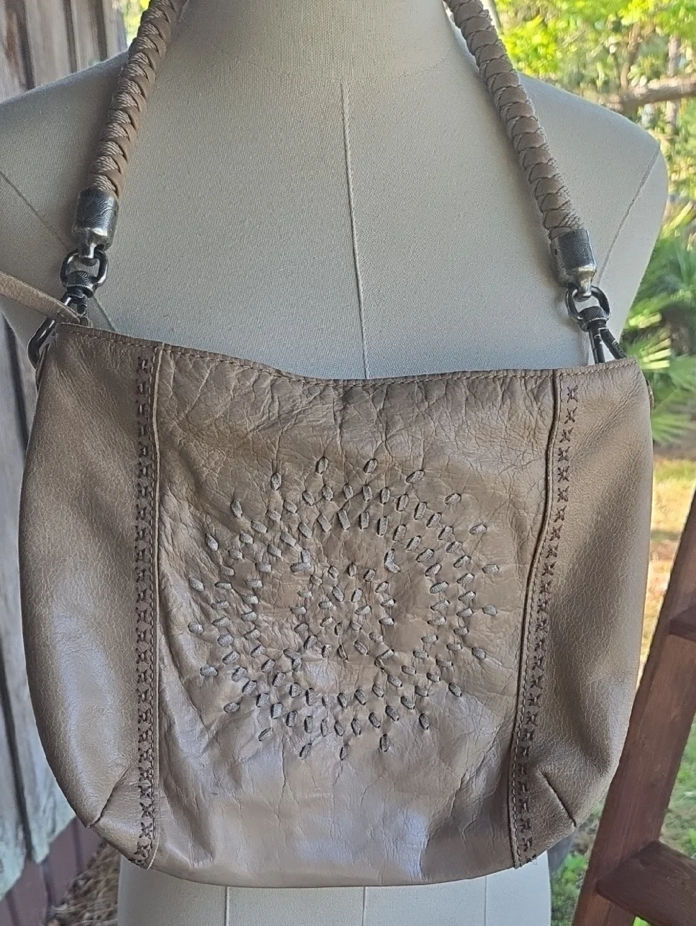 The Sak wear removable